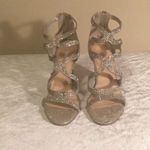 Maripe Eloise silver Hi Heel shoes size 11
